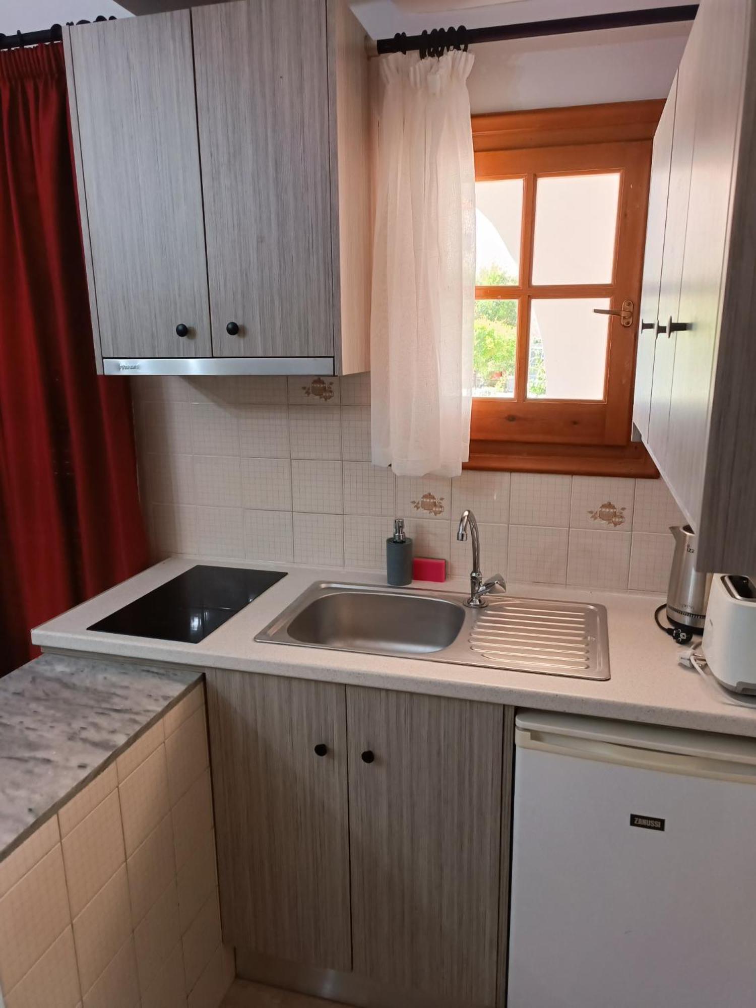 Kávos Sofia Beach Apartments المظهر الخارجي الصورة